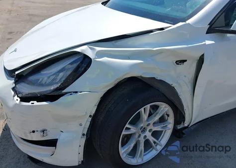 2021 Tesla Model Y Long Range Dual Motor All-Wheel Drive из США, поврежденный, VIN 5YJYGAEE7MF179038